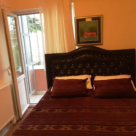 Hostel Nobel *