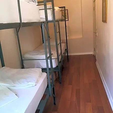 Hostel Nobel *