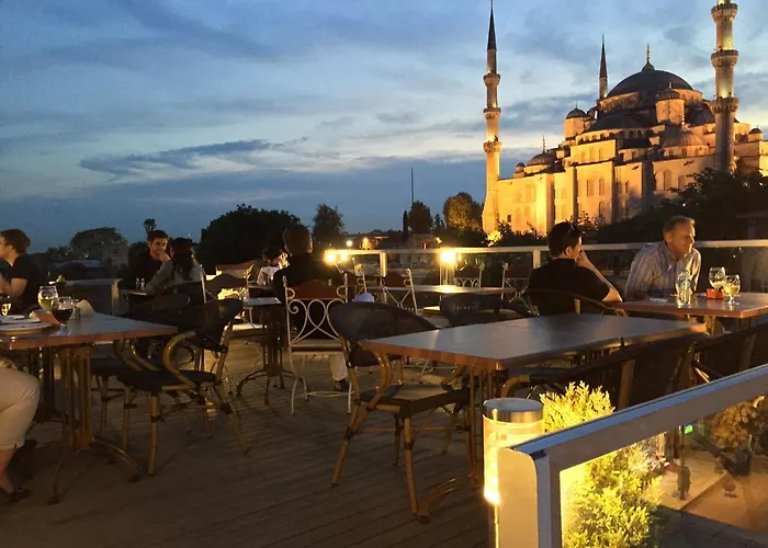 بيت شباب Nobel