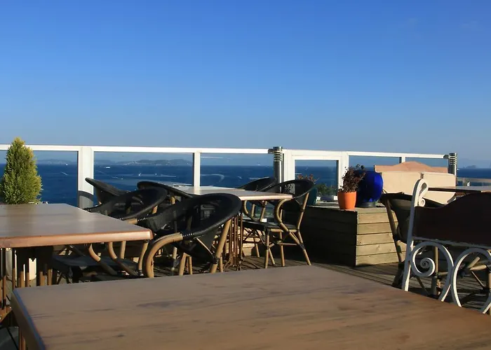 بيت شباب Nobel اسطنبول