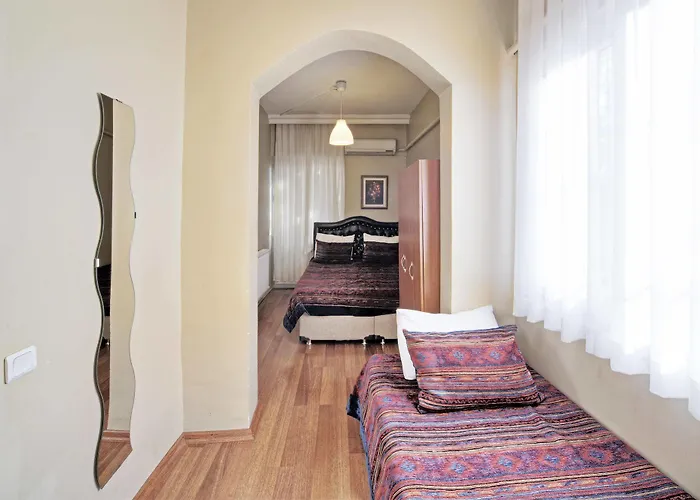 Nobel بيت شباب